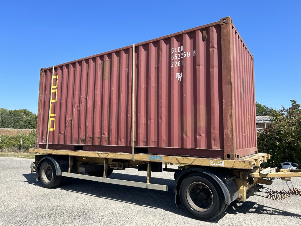 Transport de conteneur